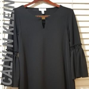 AUTH CALVIN KLEIN BLACK KEY HOLE BLOUSE SZ S